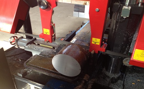 岳口镇卧式带锯床加工时出现明显振荡如何排查？