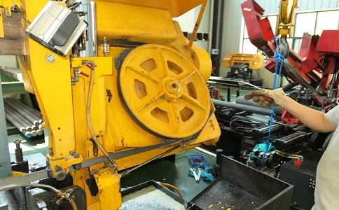 岳口镇金属带锯床的日常使用和保养注意事项！